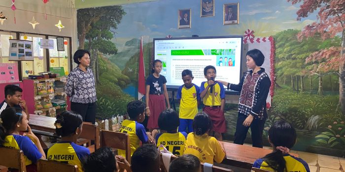Cegah Kasus Bullying Polda Maluku Kunjungi SD Negeri 15 Ambon