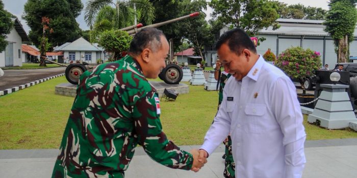 Percepat Pembangunan Kampung Nelayan Merah Putih, Dankodaeral IX Terima Kunjungan Dirjen Perikanan Tangkap KKP