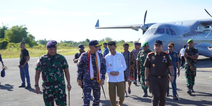 Perkuat Sinergitas di Perbatasan, Dankodaeral IX Kunjungan Kerja ke Lanal Aru