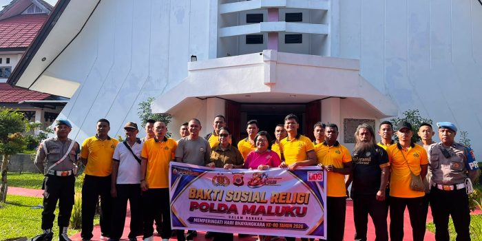 Baksos Religi Dari Masjid hingga Gereja, Polda Maluku Rawat Toleransi dan Persatuan Jelang Hari Bhayangkara ke-80