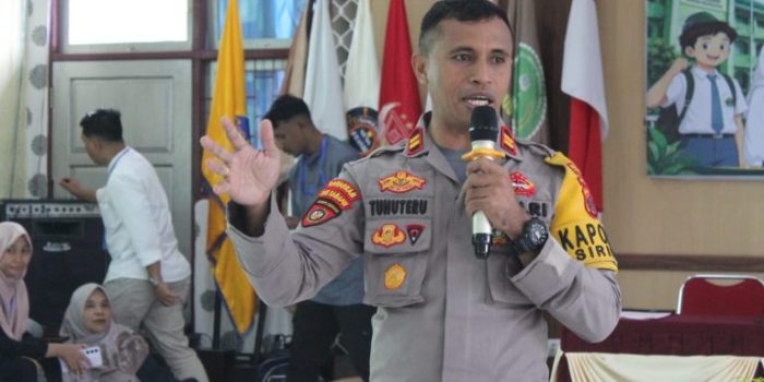 Kapolsek Sirimau Edukasi Siswa Baru MAN Ambon, Imbau Jauhi Tawuran dan Narkoba