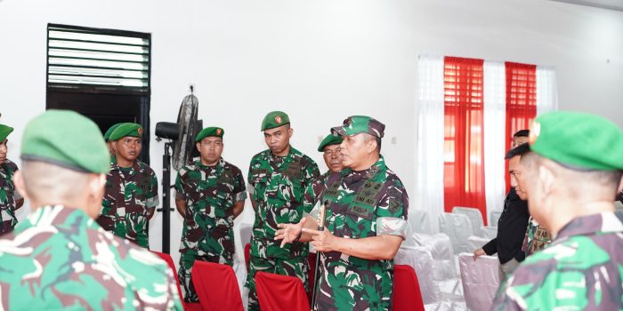 Pangdam XV/Pattimura Ajak Prajurit Kodim Tual Selalu Bersyukur Dan Bermanfaat Bagi Orang Lain