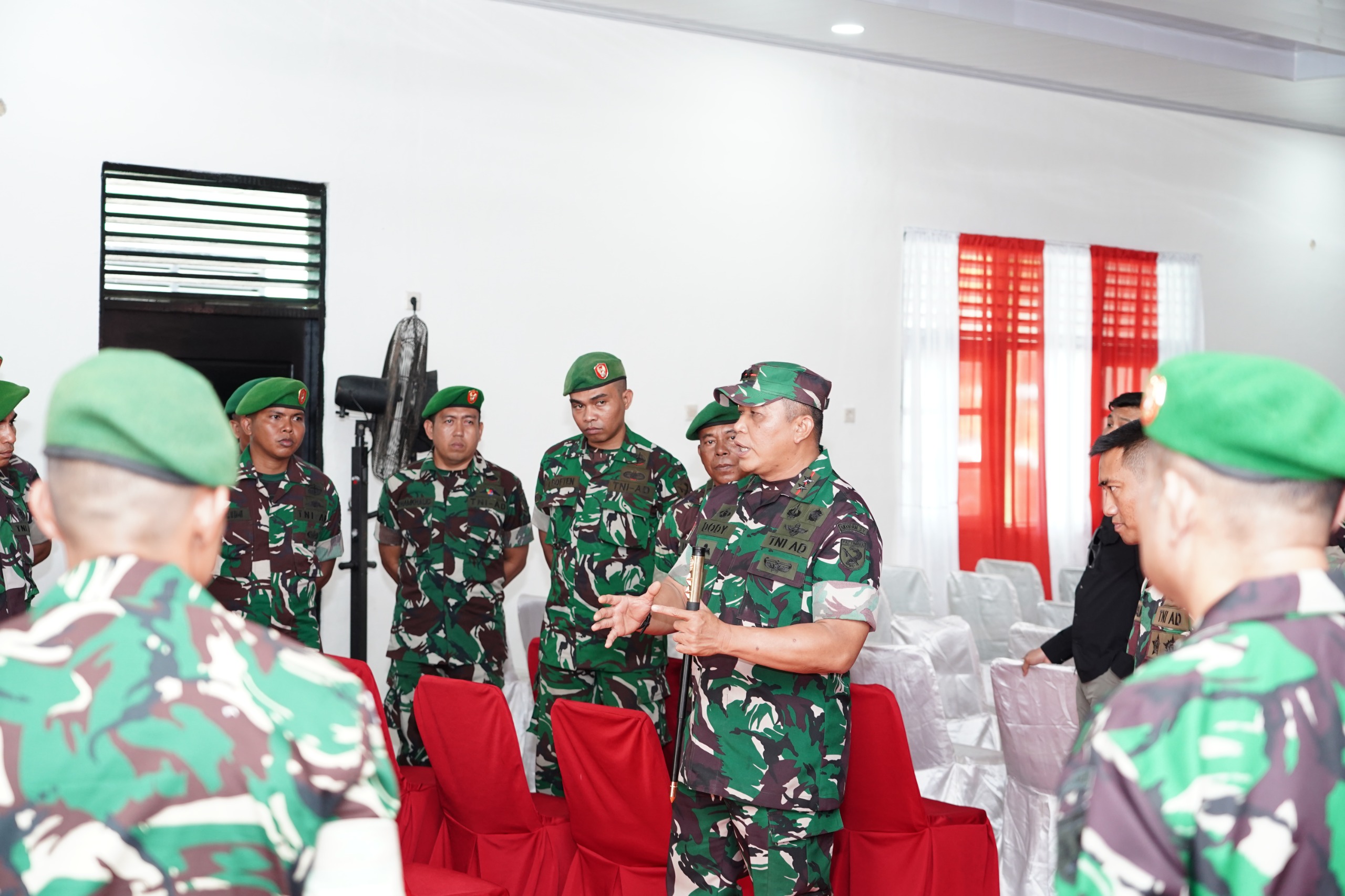 Pangdam XV/Pattimura Ajak Prajurit Kodim Tual Selalu Bersyukur Dan Bermanfaat Bagi Orang Lain