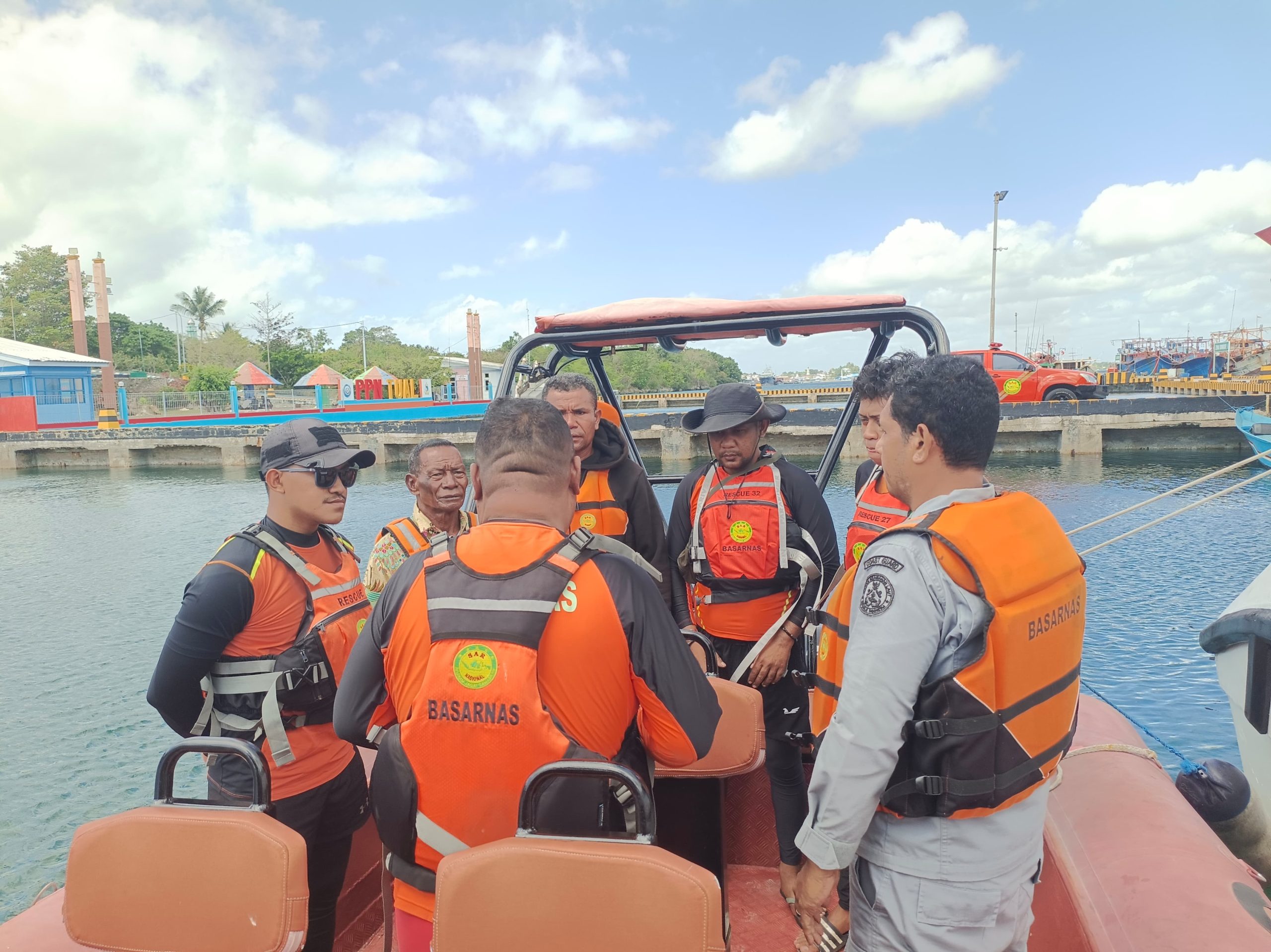 Alami Mati Mesin, Longboat dengan 3 POB Berhasil Diselamatkan di Perairan Tual