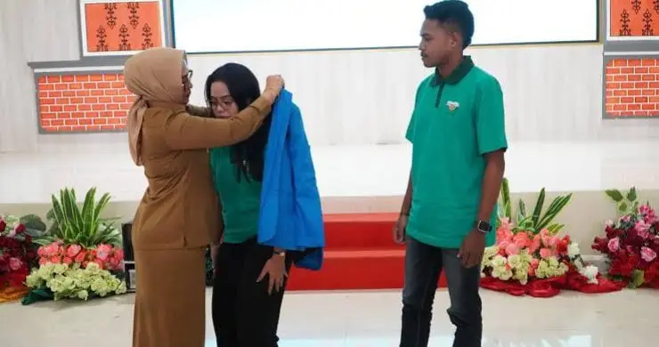 Wawali Ambon Ely Toisutta Lepas 147 Mahasiswa KKN IAKN, Dorong Digitalisasi Pariwisata dan Budaya