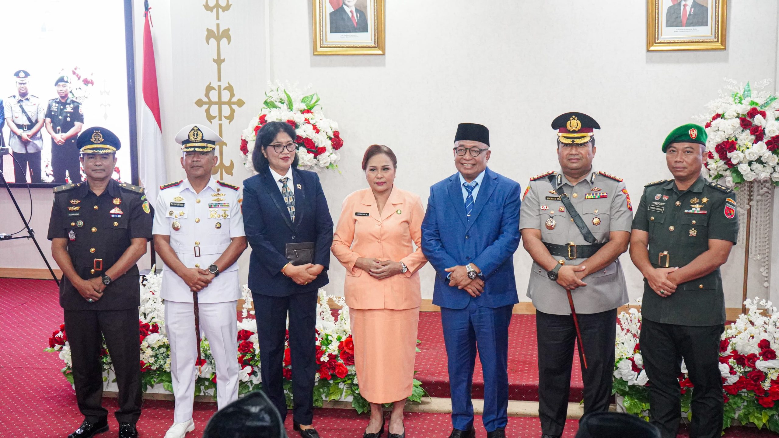 Komandan Sathantai Kodaeral IX Hadiri Pelantikan Sekretaris Daerah Kota Ambon