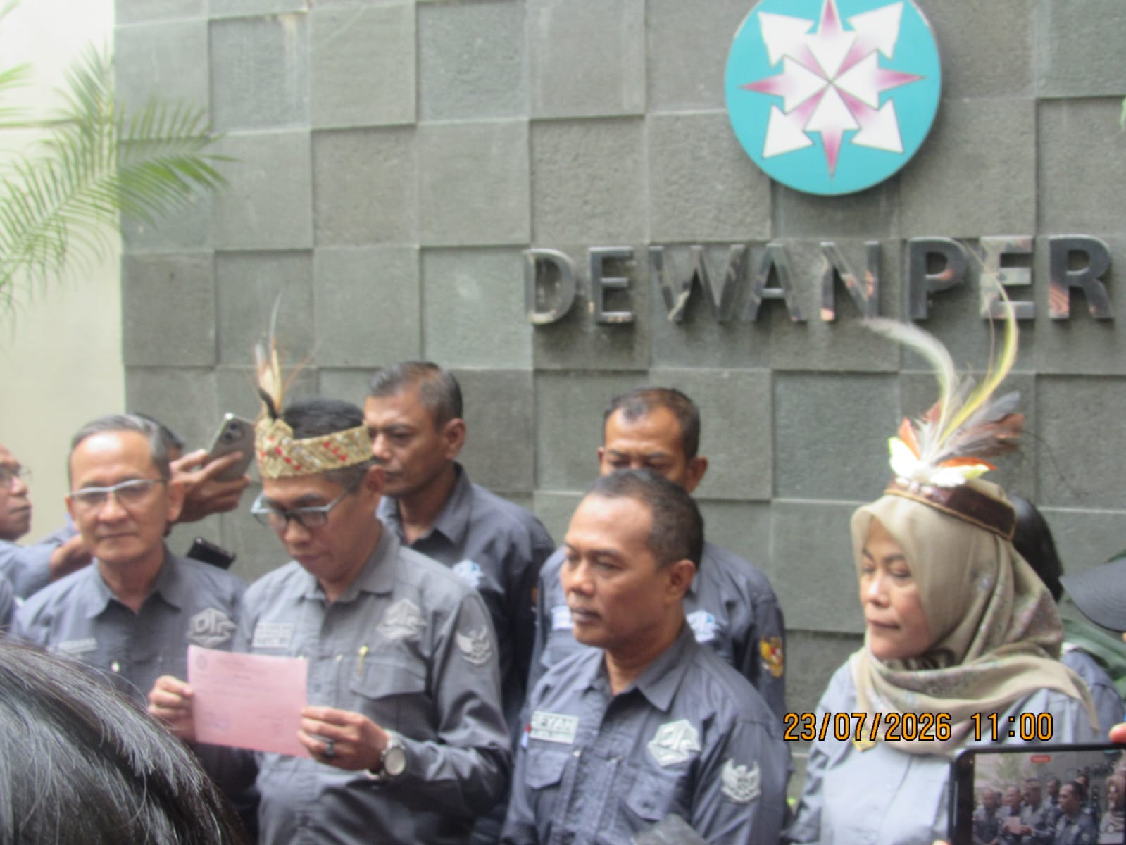 Lakukan Pendaftaran di Dewan Pers, DPP PJS Kenakan Mahkota Jargaria