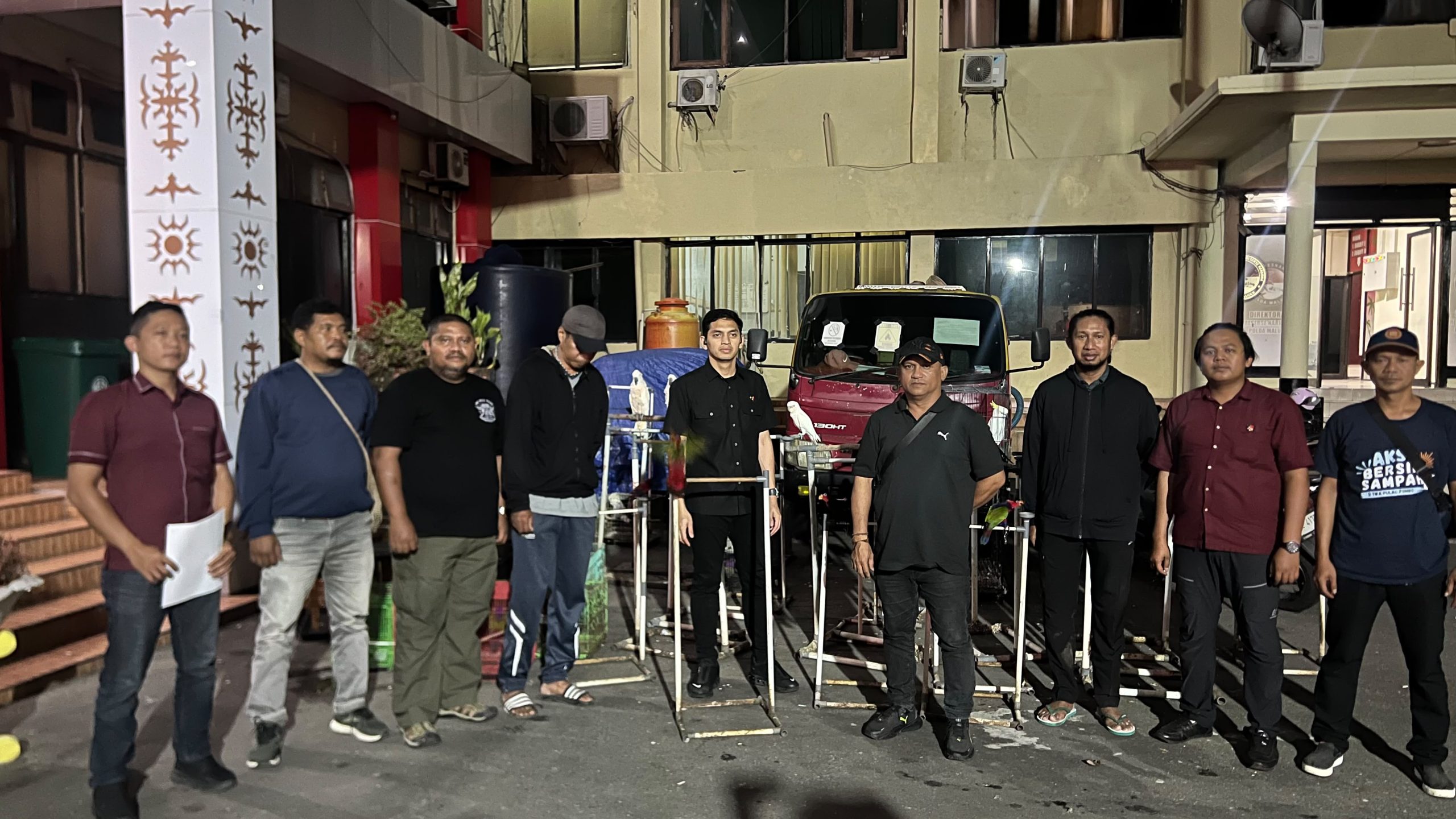 57 BURUNG DILINDUNGI DIAMANKAN DI AMBON, POLDA MALUKU DALAMI DUGAAN PELANGGARAN UU KONSERVASI