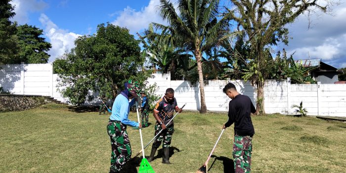Jelang Peringatan Ke-79 Hari Bakti TNI AU, Lanud Pattimura Laksanakan Karya Bakti Di TMP Kapahaha Ambon