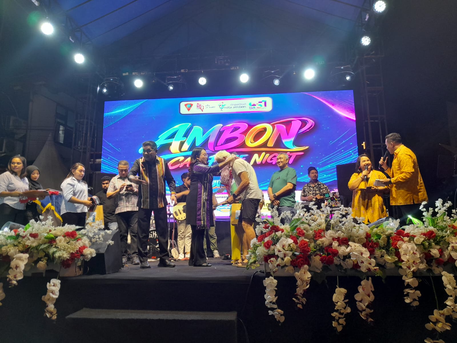 Wali Kota Resmikan Ambon Car Free Night: Ruang UMKM dan Musik Hidupkan HUT Ke-451 Ambon