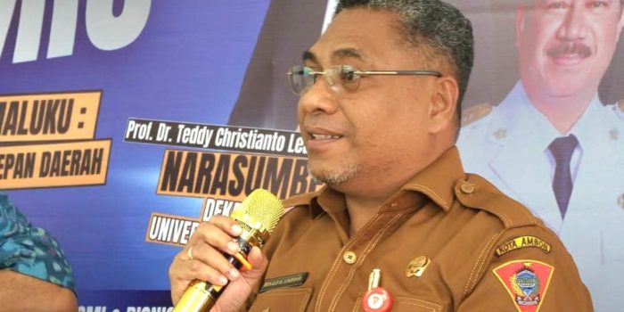 Kepala Dinas Kominfo, Ronald  Lekransy, Memaparkan Strategi Pembangunan Ekonomi Kota Ambon
